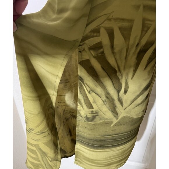 2 Piece Outfit  Short Sleeve Blouse & Long Skirt Women’s Sz Medium Palm Print - Picture 9 of 16